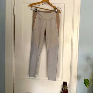Like-new Outdoor Voices Warmup Leggings